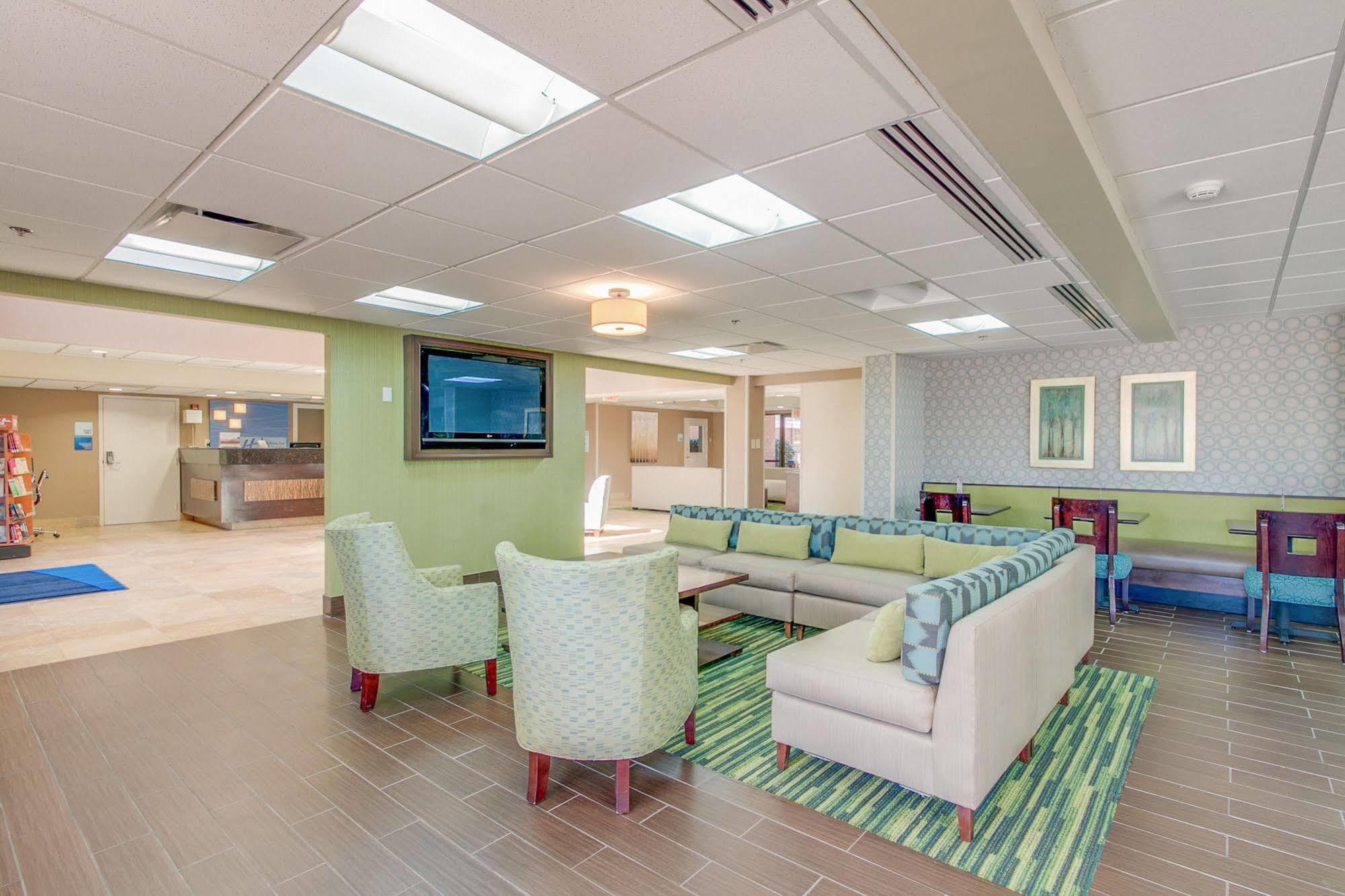 Holiday Inn Express Hotel & Suites Midlothian Turnpike By Ihg North Chesterfield Buitenkant foto